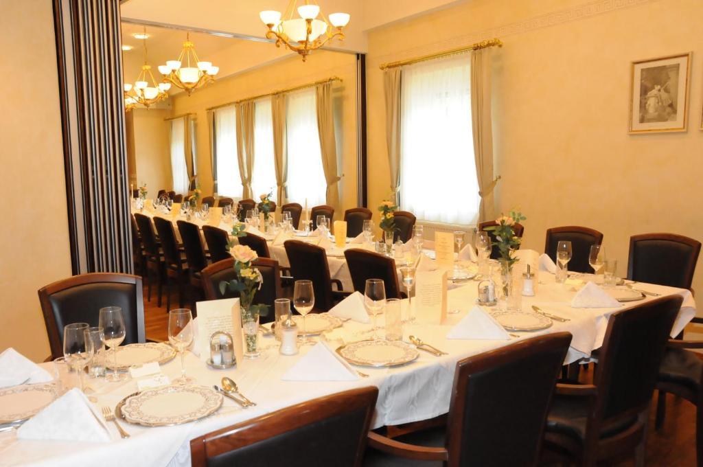 Gasthof Bacher Hotel Villach Buitenkant foto